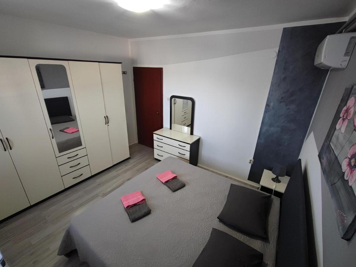 Apartment Ari Rovinj Extérieur photo